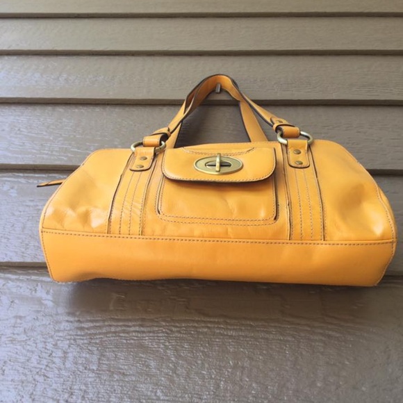 Peck & Peck collection yellow leather shoulder bag - Picture 5 of 11